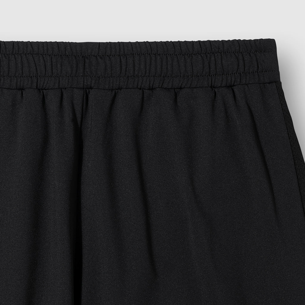 THE TRAINING SHORTS