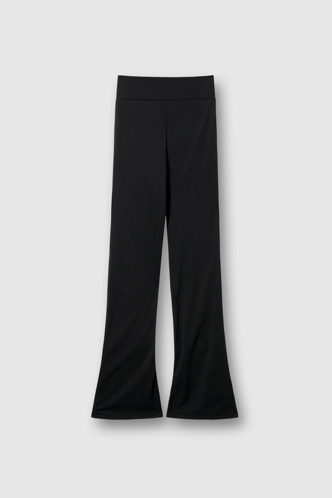 THE YOGA PANTS